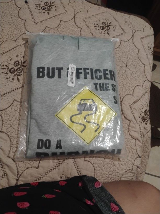 Sweatshirt