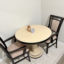 Table Dining 