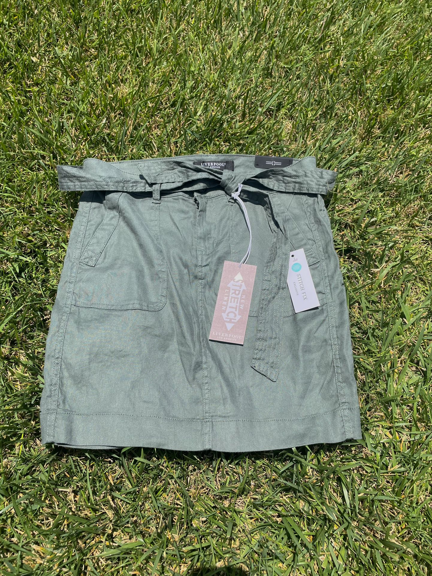 Liverpool Los Angeles woman’s skirt Size 6