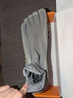 Gym CrossFit finger toe shoes