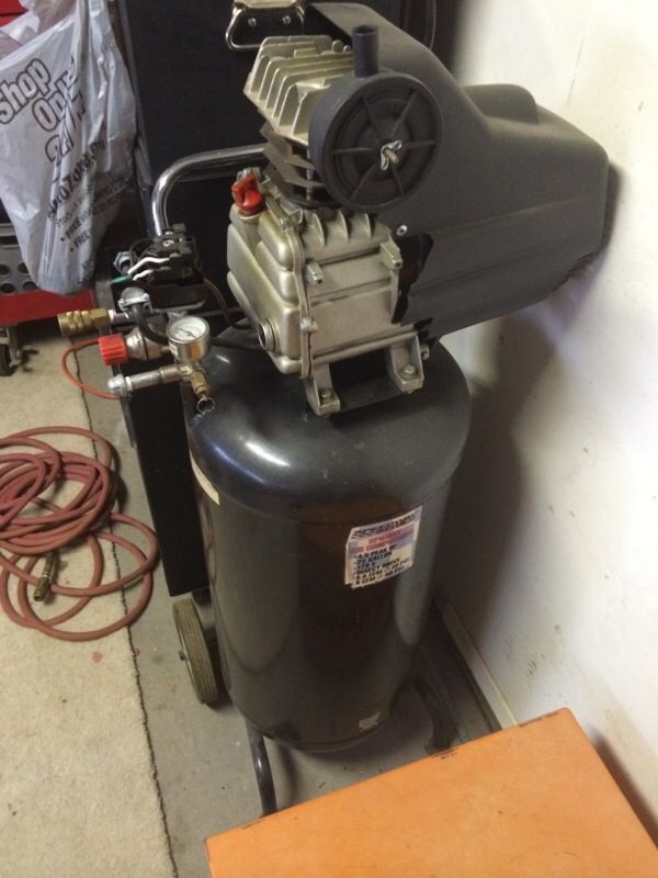 Speedway Series Upright Air Compressor