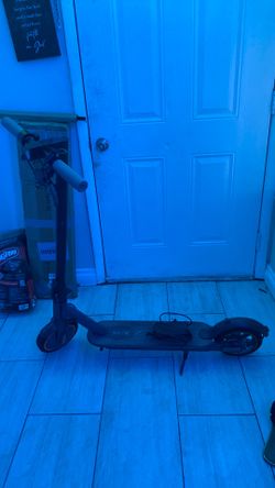 Navic electric scooter
