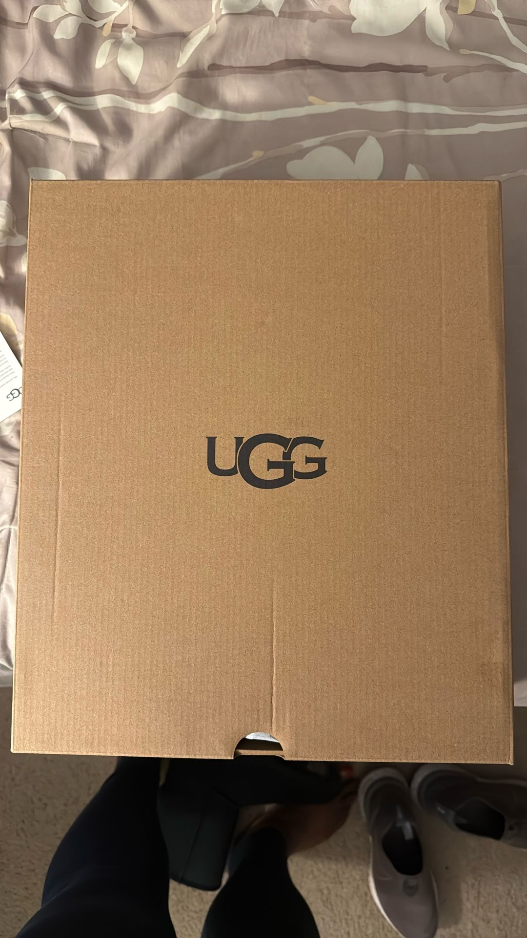 UGG Size 9 Classic Short