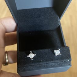 Diamond Earrings 