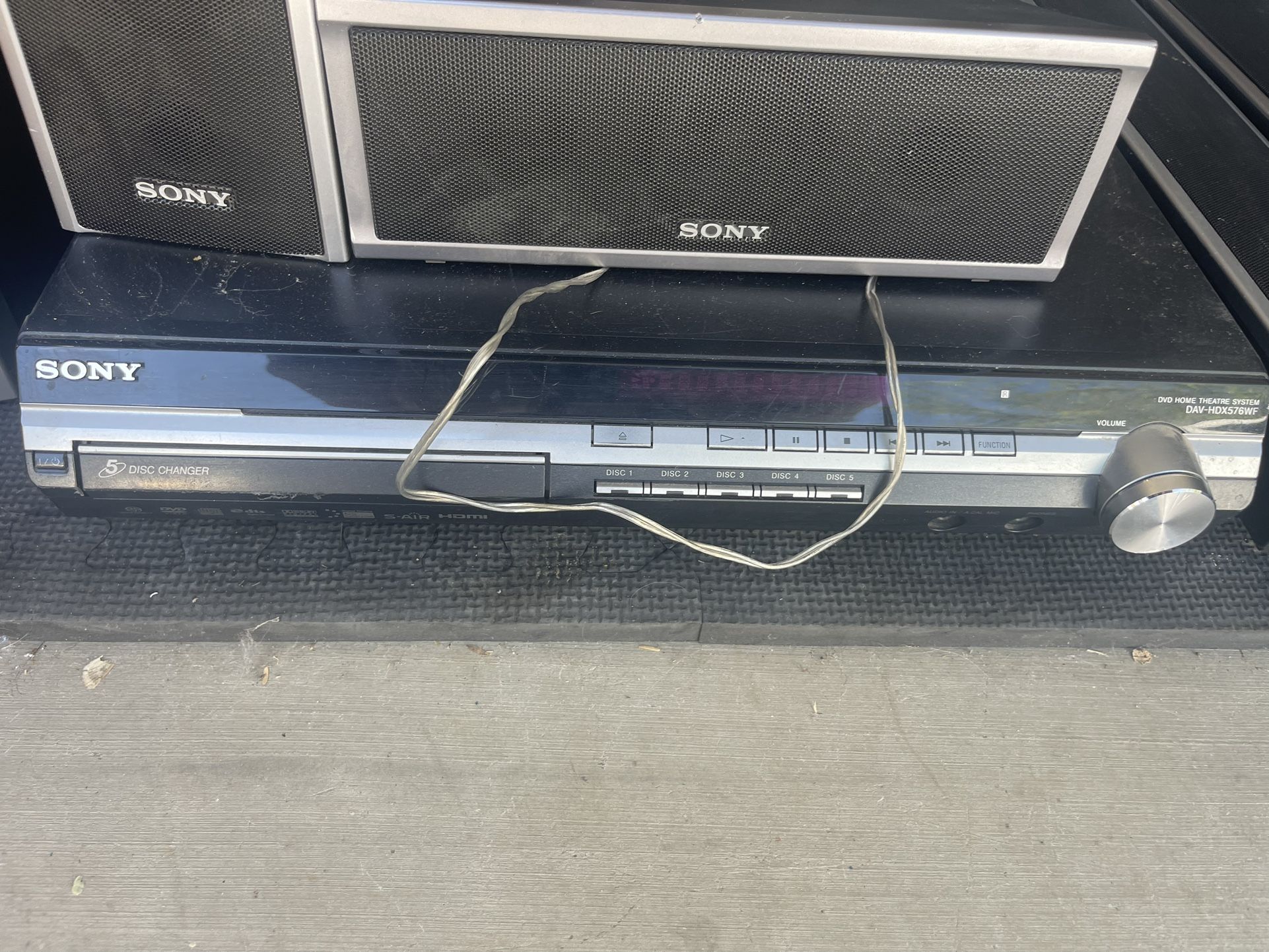 $70 OBO - Sony DVD/CD Home Theater System