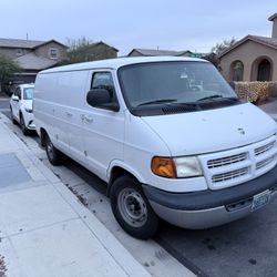 2003 Dodge Ram Van B2500