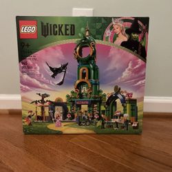 Lego Welcome to Emerald City