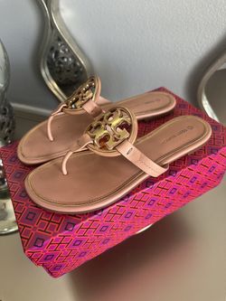 Tory Burch Woman’s Size 8 Pink Moon/Gold Calf Leather