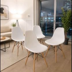 Set of 4 Modern White Dining / Accent Chairs
