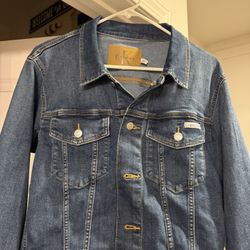 Calvin Klein Women’s Large Denim Jacket