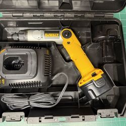 Dewalt Cordless Driver w/charger And Case