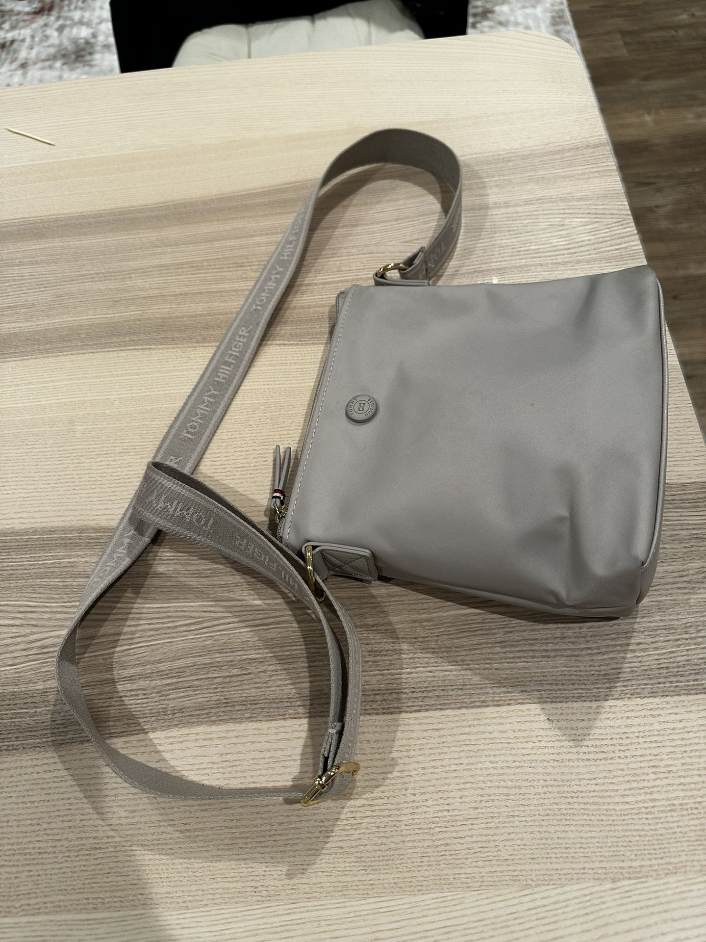 Tommy Hilfiger Bag