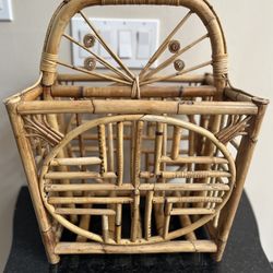VINTAGE RATTAN BAMBOO ASIAN MAGAZINE RACK