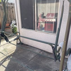 Free Swing Set