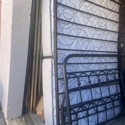 Metal Full. Bed. 