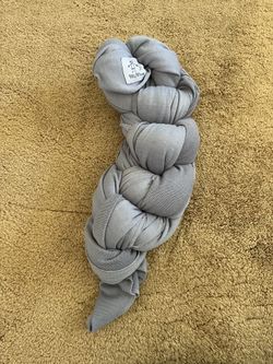 Mom-me grey baby wrap carrier