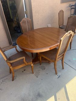 Dining Table and 5 Chairs