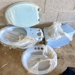 TOILET WITH COVER + TANK + SINK 