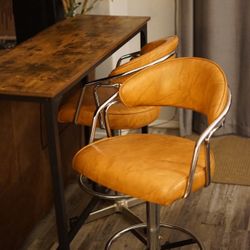 Bar Table And Stools 