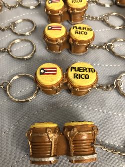 🇵🇷 Puerto Rico Bongo Instrument Hand Painted Keychain