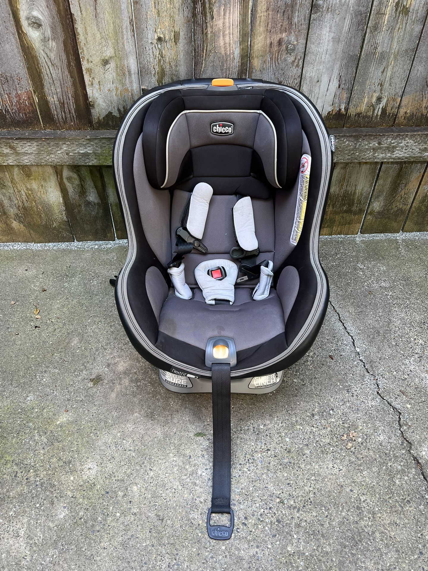 NextFit Zip Convertible Car Seat - Carbon