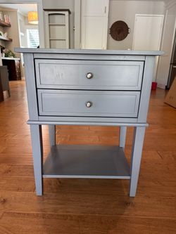 Nightstand/end table
