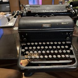  Collectible Item Typewriter 
