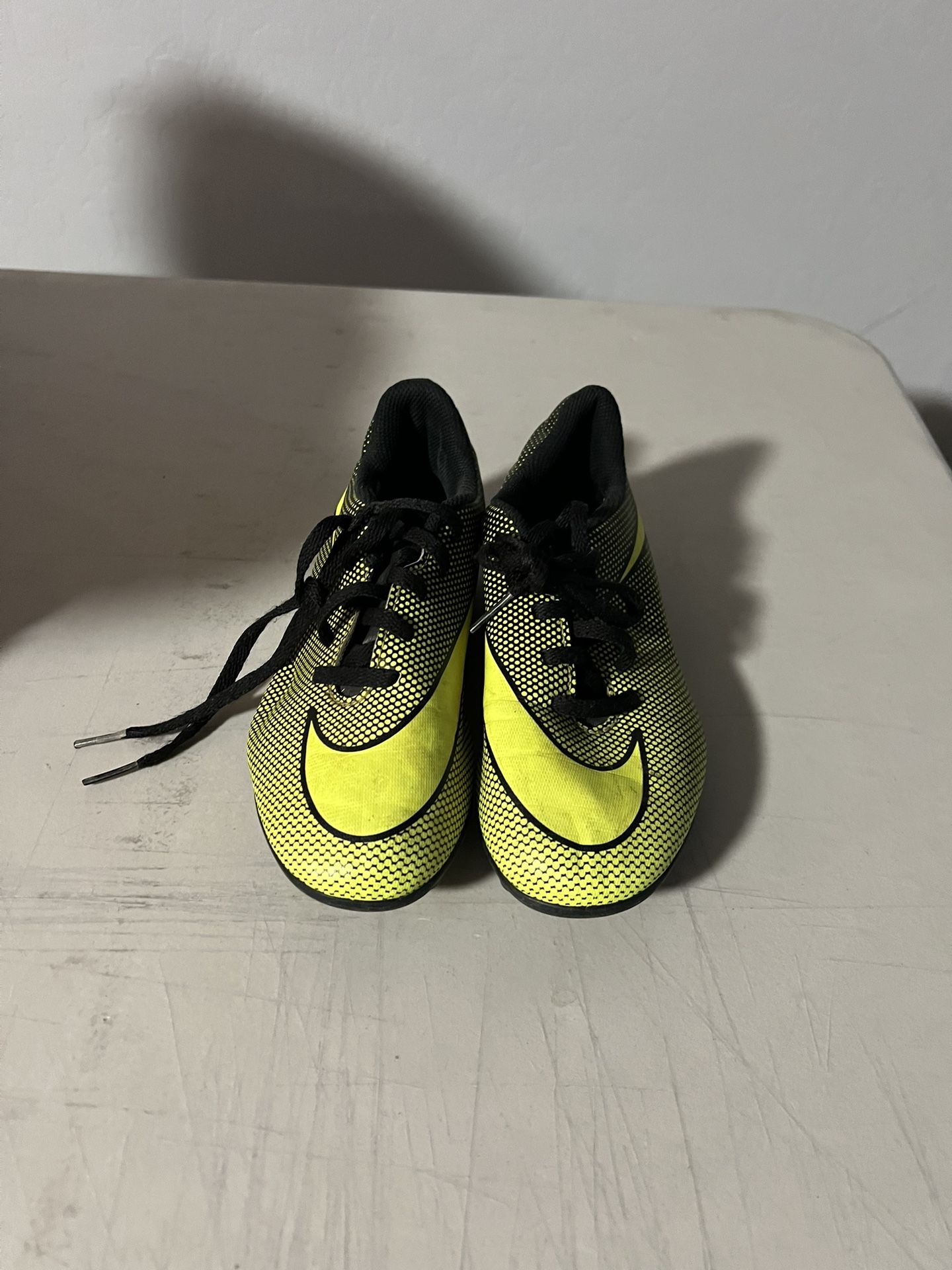 Kids Soccer Cleats 2Y