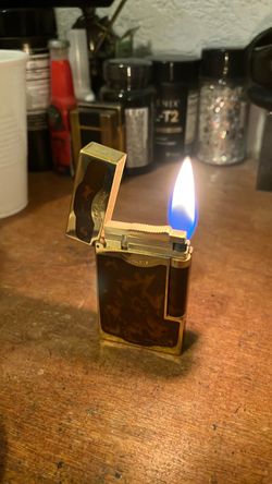 S.T. DuPont Luxury Lighter
