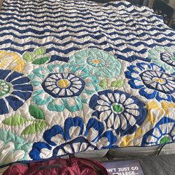 Pottery Barn Teen Twin Sized Quilt