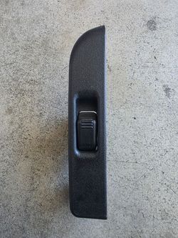 24V right Electric Power Switch For ISUZU NPR66 70PL NKR NQR7O NHR