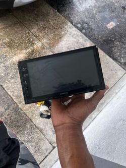 Kenwood touchscreen radio