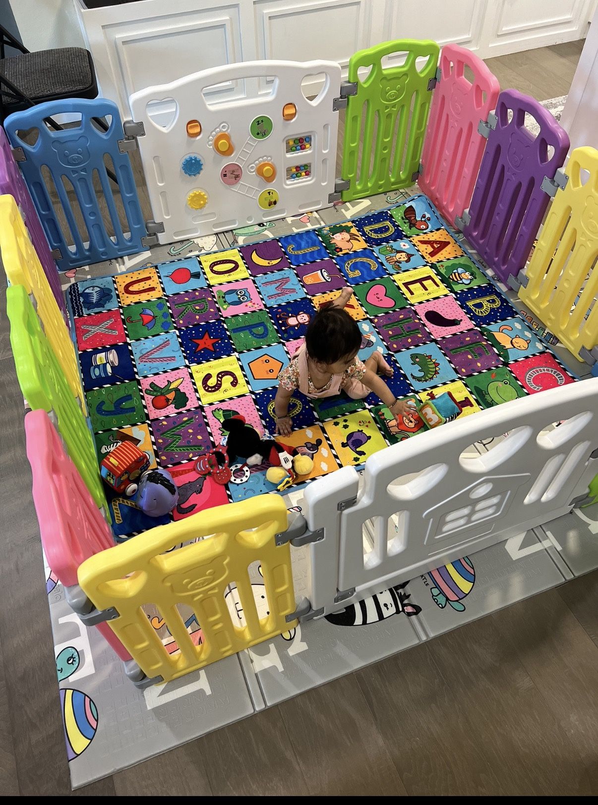 Baby play pen