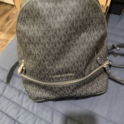 Authentic Michael Kors 