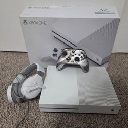 Microsoft Xbox One S 1TB