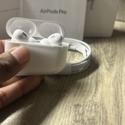 Airpods pro  (TAKING FIRST BUYER) $80