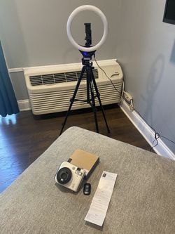 Ring Light / Instax Camera 