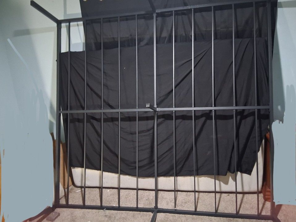 Standard King Sized Metal Bed Frame