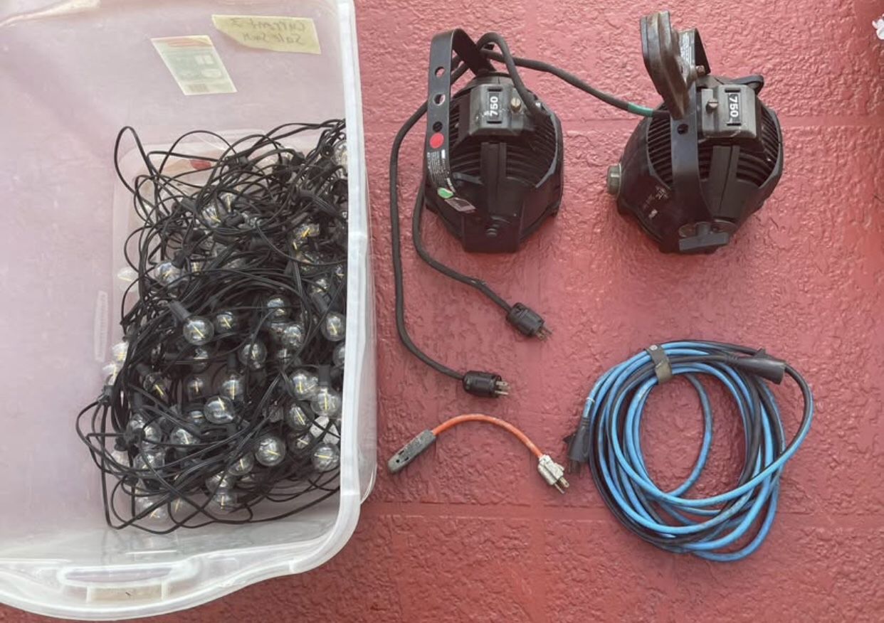 5 PC AV Lot - 2 PC Pars, 25FT String Lights, 2 PC Extension Cords