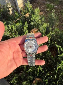 36mm lady’s or men’s watch