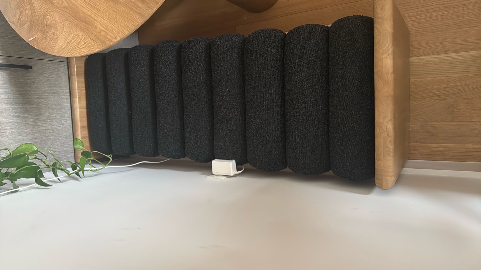 * HUGE SALE *Wood Bench great for Entry Way Or Dining