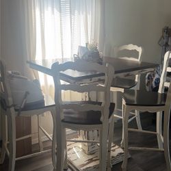 Bar Height Table And Chairs 