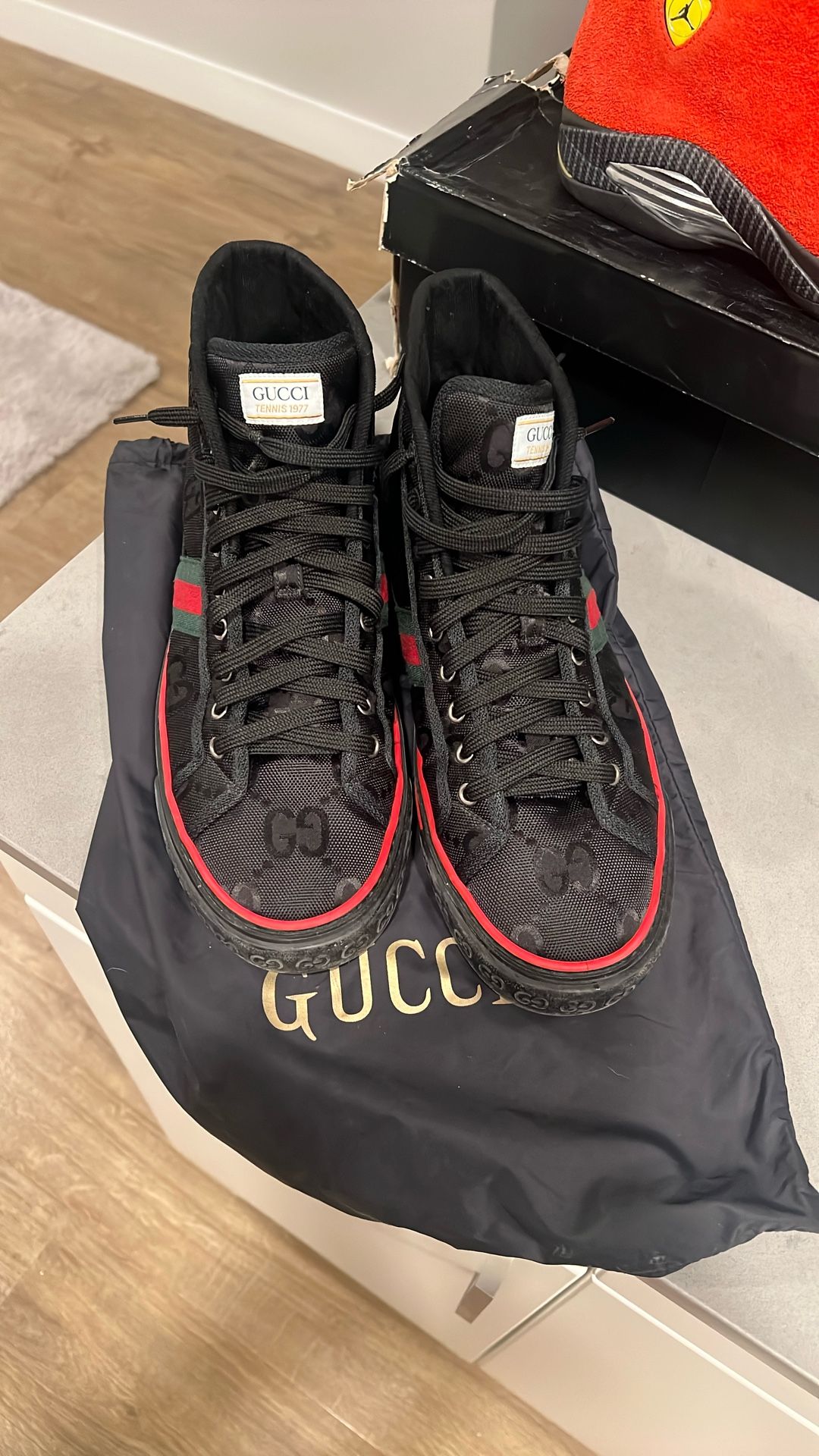 Gucci