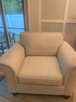 3 piece beige sofa