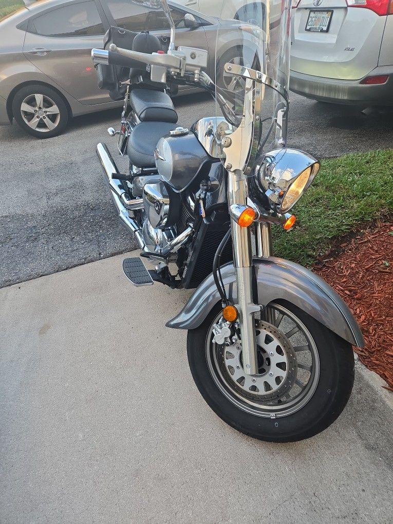 2013 Suzuki Boulevar