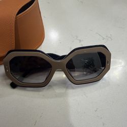 Tory Burch Sunglass 