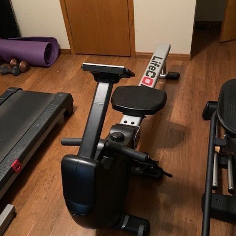 Rowing Machine LifeCORE R100 Rower for Sale in San Antonio TX OfferUp
