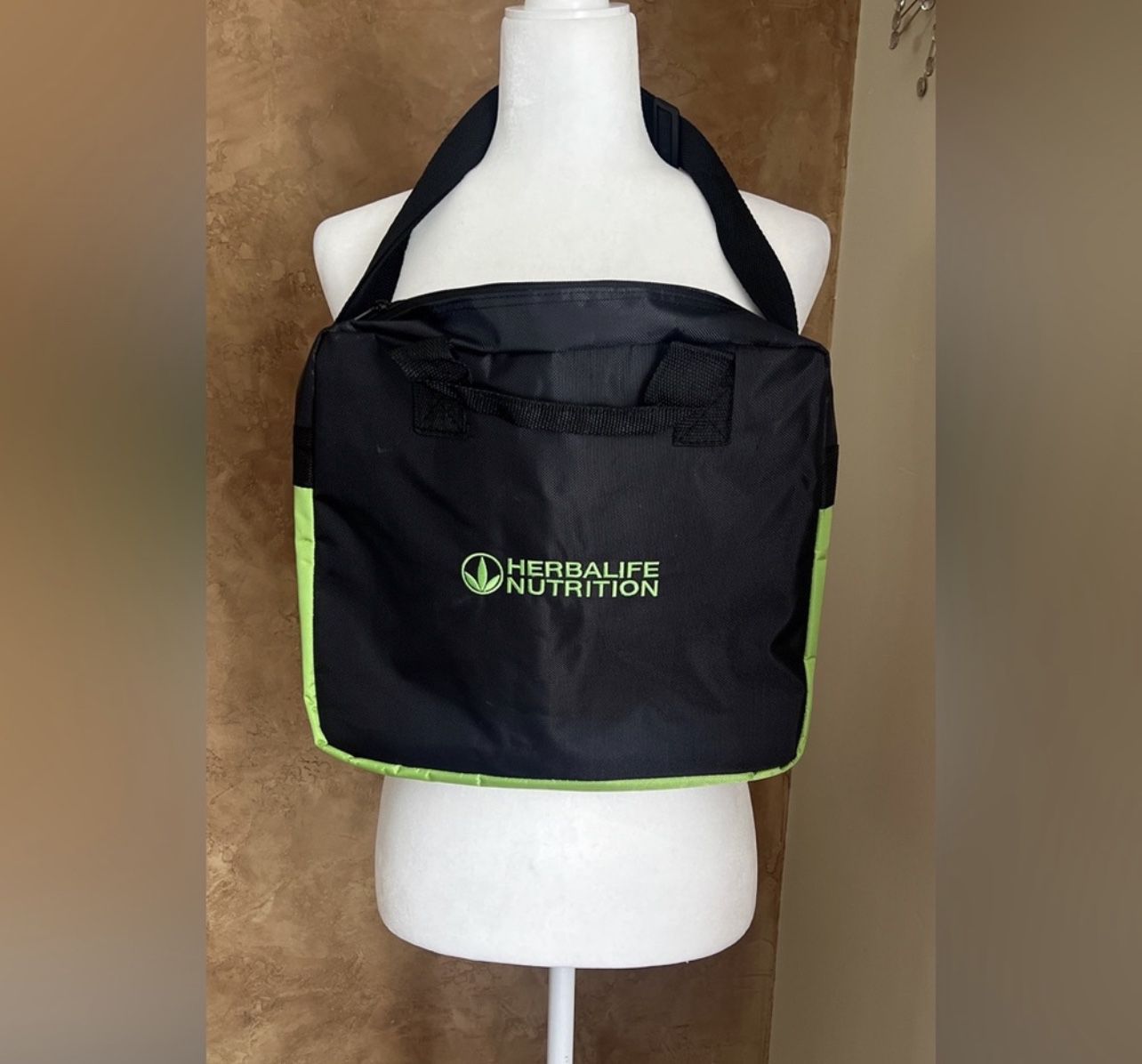 HERBALIFE NUTRITION BAG ZIP UP CARRY CASE TOTE BAG Lime Green and Black