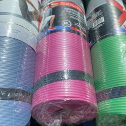 Fitness Gear 6 mm Fitness/Yoga Mat With Strap - New In Package