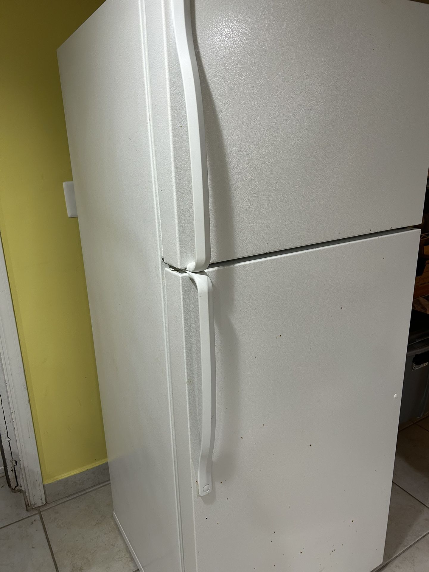 Whirlpool IKea Very Clean Fridge